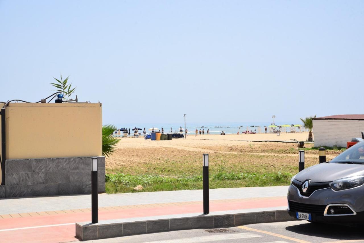 Perla Marina Apartment Porto Empedocle Exterior photo